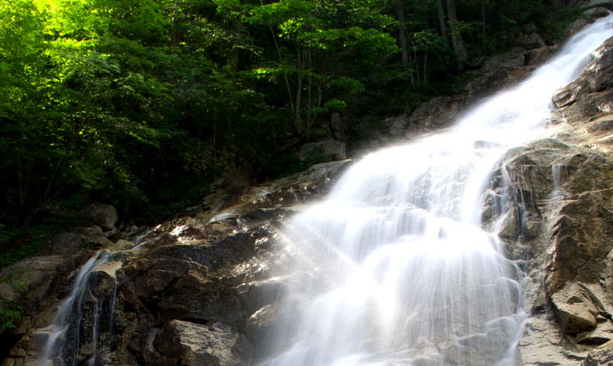 田立の滝/峡谷にかかる無数の瀑布を総称/Tadachi Falls