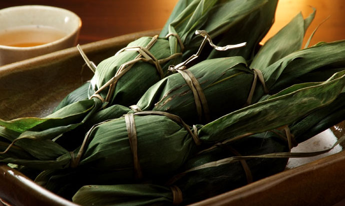 【(Sasa dango rice cakes wrapped with bamboo leaves is a traditional sweet from the Nigata prefecture.)】