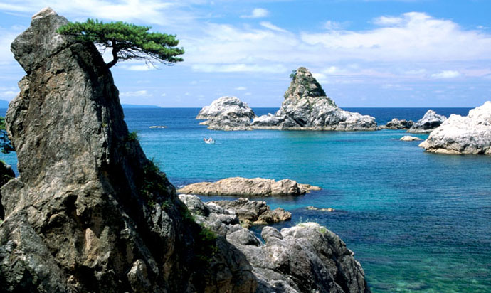 【(笹川流れ/Sasagawa Nagare)The view of the beautiful coastline of approximately 11km extension is wonderful.】 